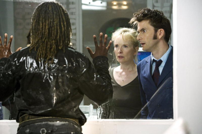 Illustration for article titled Doctor Who "Waters Of Mars" pics